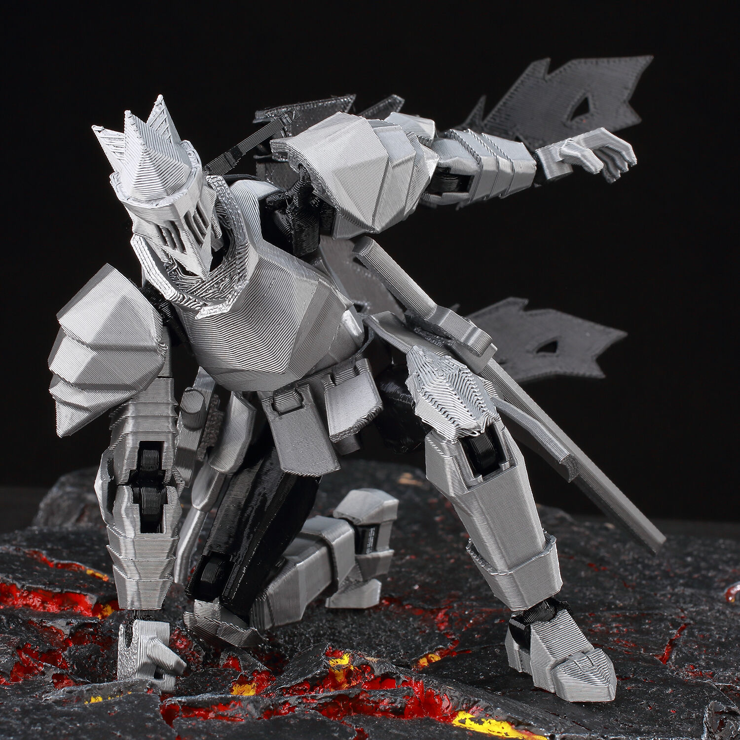 ​ 9L3D Lucky13 실버 나이트 로봇 액션 피규 - 3D Printing Software 리뷰 및 가격
